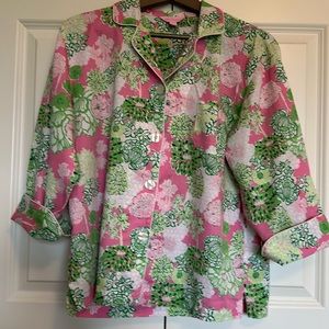 Lilly Pulitzer flora button up top. Size L